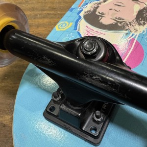 Cruiser Madrid X Stranger Things 3 Old School 28.5 | Cruiser Complet | Jack'n Roll